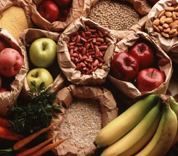 Alimenti utili per la preparazione dietetica per purificare l'organismo dai parassiti